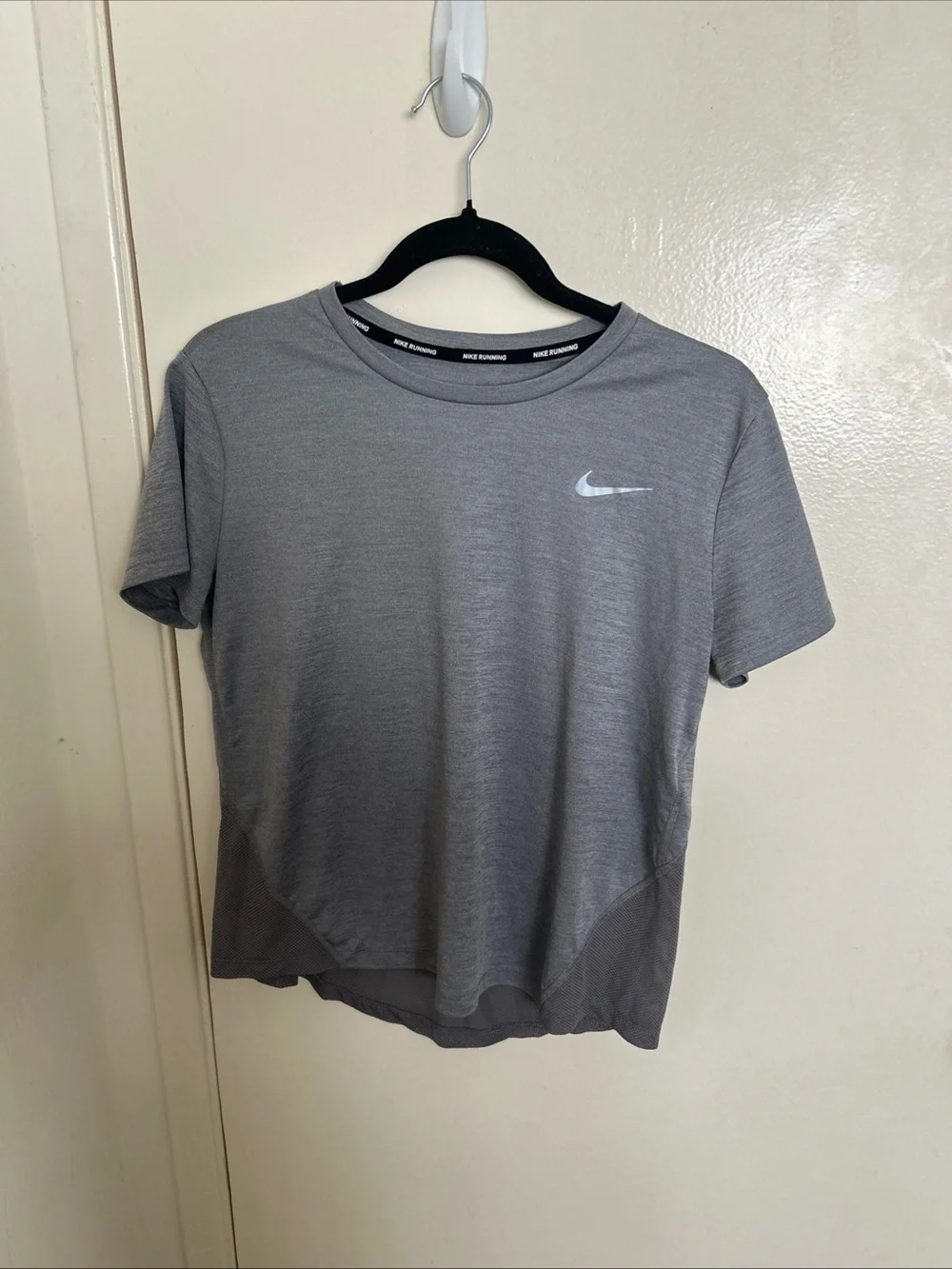 Nike Women's Grey Short-Sleeve Performance Tee with White Swoosh